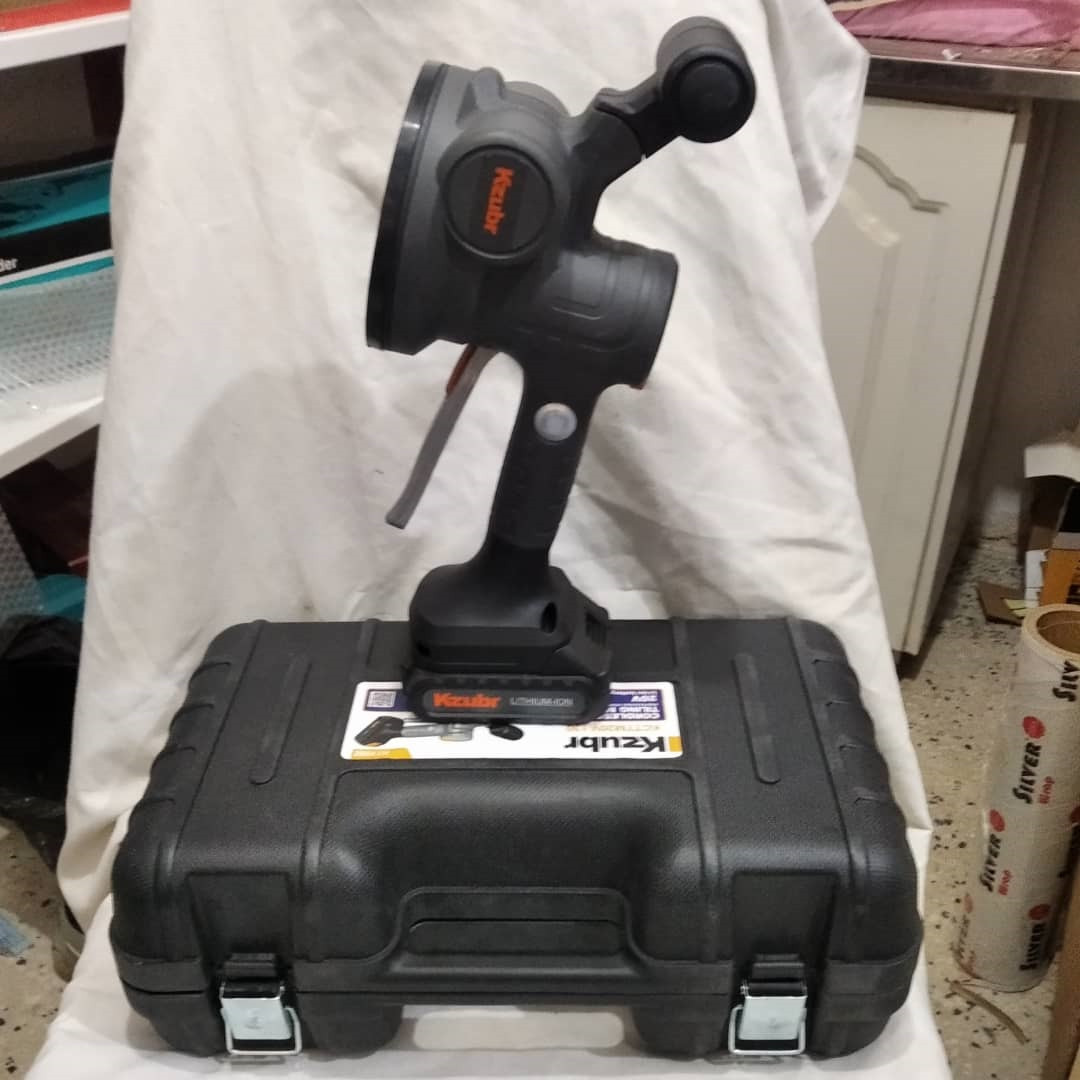 چکش ویبره زوبر مدل K11082