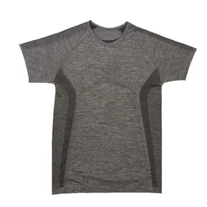 تی شرت ورزشی مردانه کرویت مدل 00657888