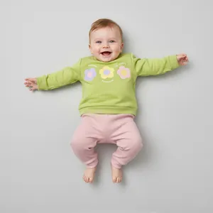 ست سویشرت و شلوار دخترانه فیورلا مدل گلها  23521