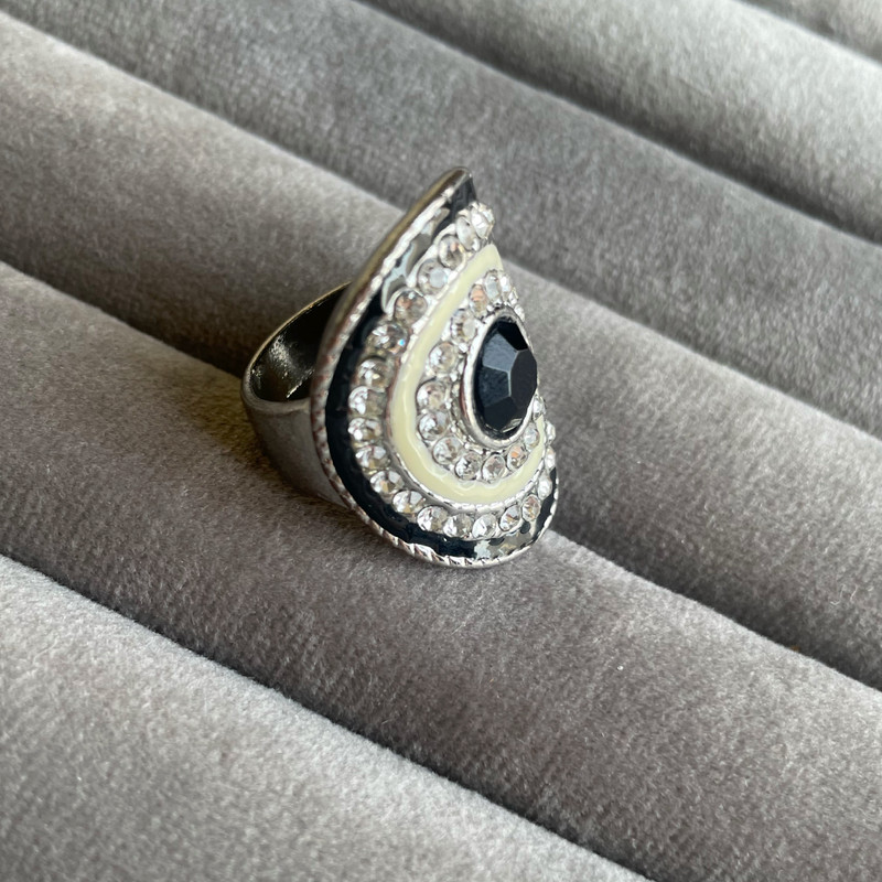 انگشتر زنانه تاش مدل AR1154-001 انگشتر زنانه تاش مدل AR1154-001