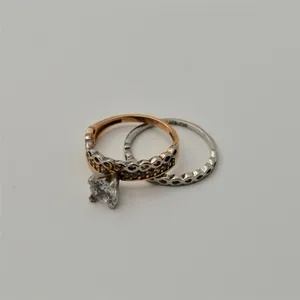 حلقه طلا 18 عیار زنانه مدل نشان 01 بسته 2 عددی