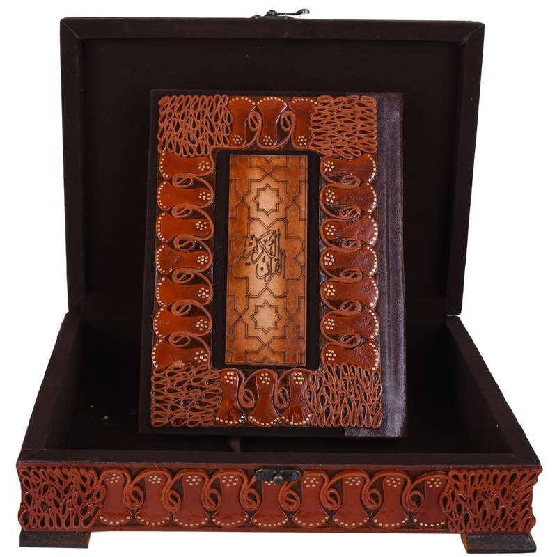 جعبه و قرآن لبه طلایی  پایاچرم طرح جیر دار مدل 00-08 سایز بزرگ