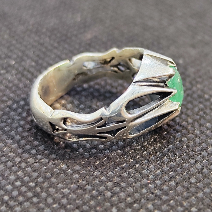 انگشتر نقره مردانه مدل سنگ زمرد آفریقایی کد 39 انگشتر نقره مردانه مدل سنگ زمرد آفریقایی کد 39