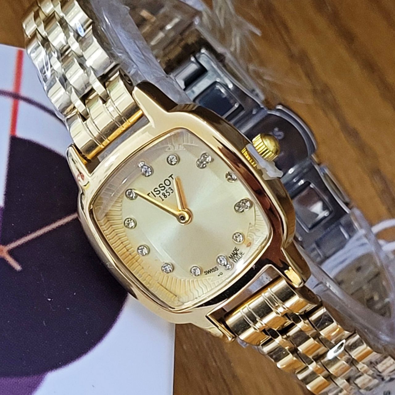 ساعت مچی عقربه ای زنانه مدل T_sot 01 - - 5