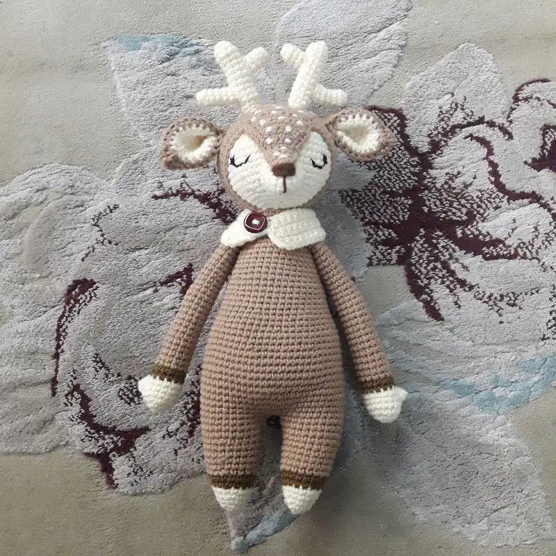 عروسک بافتنی طرح گوزن کد 01