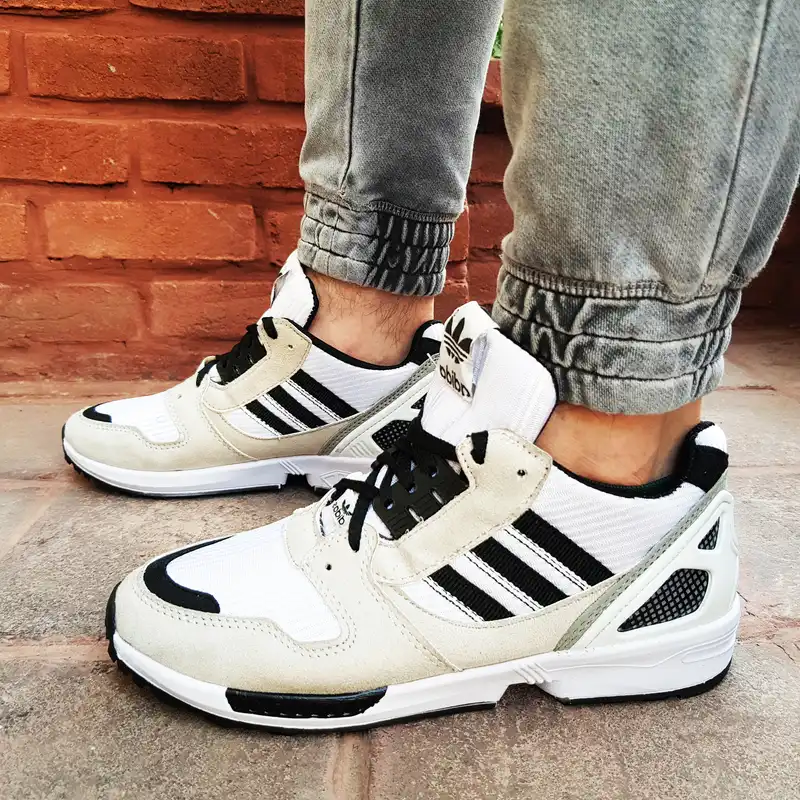 کفش پیاده روی مدل ZX 8000 Sabooni 2024