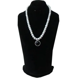 Giuno 130 White Pearl Crystal Necklace