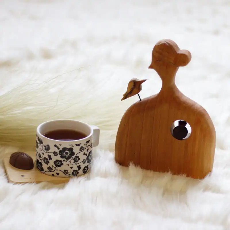 مجسمه چوبی کارکیا مدل شاه پری کد W19