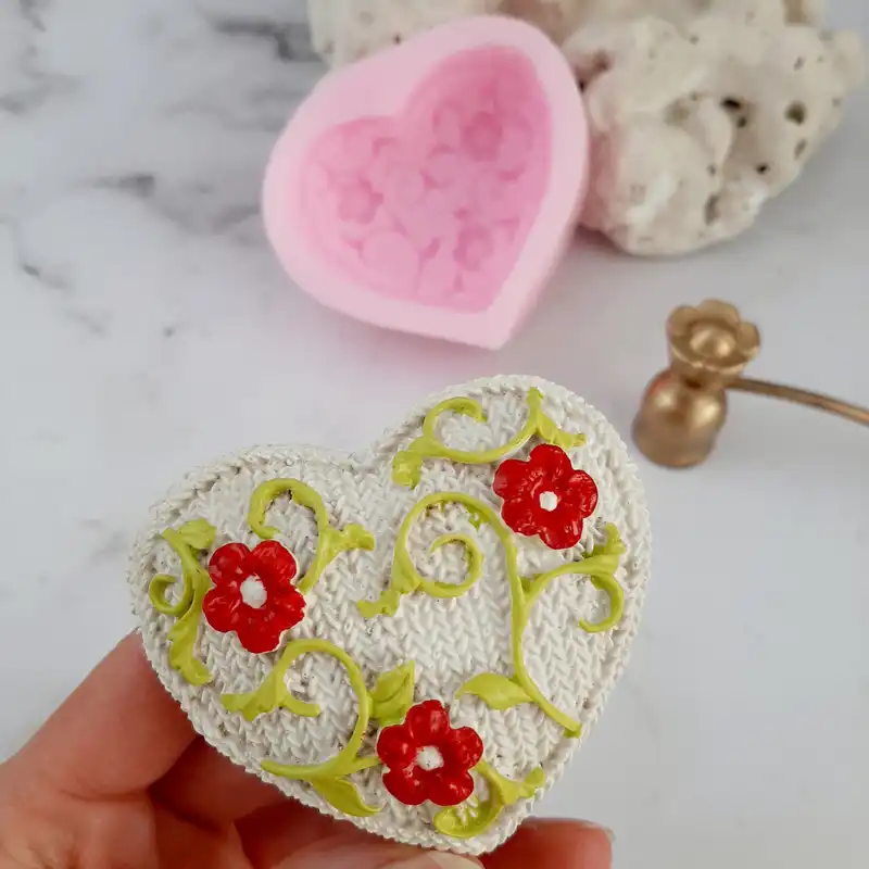 قالب شمع مدل قلب بافت گلدار