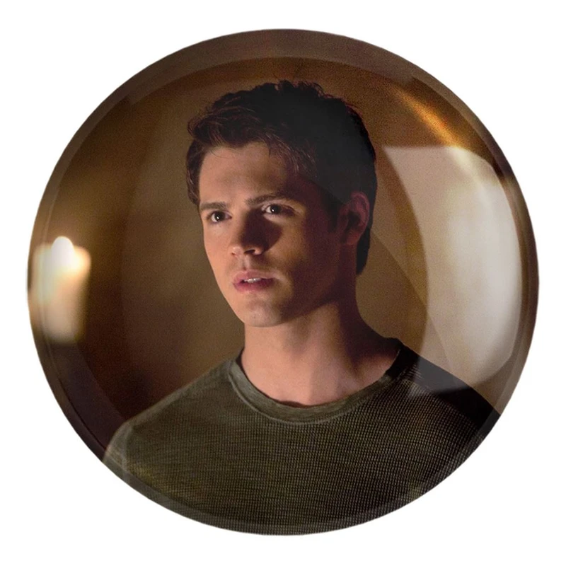 پیکسل خندالو طرح جرمی گیلبرت خاطرات یک خون آشام  The Vampire Diaries کد 23684 مدل بزرگ