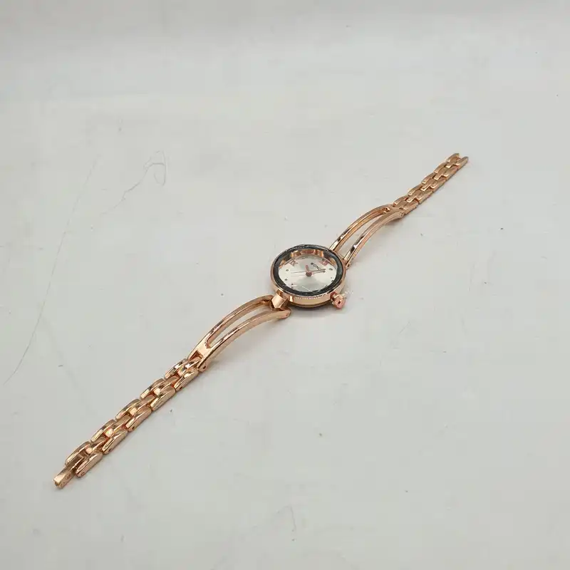 ساعت مچی عقربه ای زنانه مدل s30