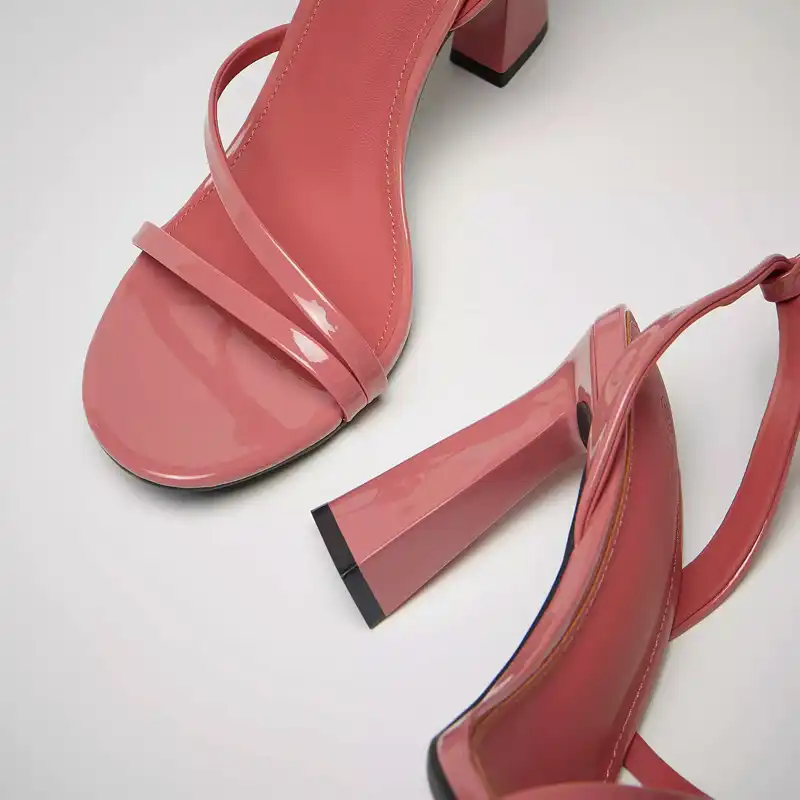 صندل زنانه مکس مدل Plain