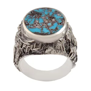 انگشتر نقره مردانه بازرگانی میلادی مدل سنگ فیروزه طبیعی نیشابور رکاب دست ساز سیاه قلم کد AM_1852