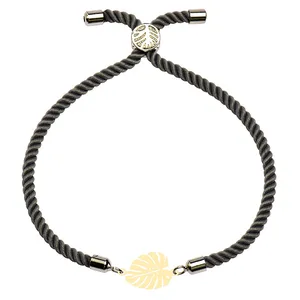 دستبند طلا 18 عیار دخترانه کرابو طرح برگ انجیر مدل Krd1656