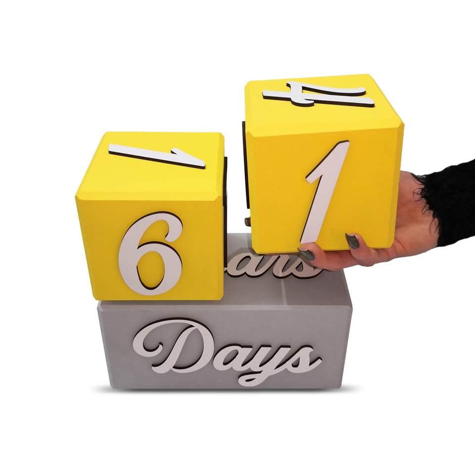 استند رومیزی کودک طرح مگا گاه شمار مدل MKids35-Mega-D