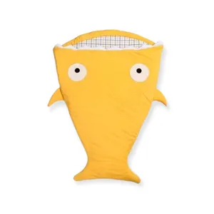 قنداق کودک مدل نهنگ