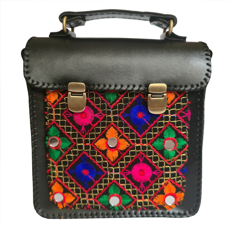 کیف دوشی چرمی غزال مدل دو قفل