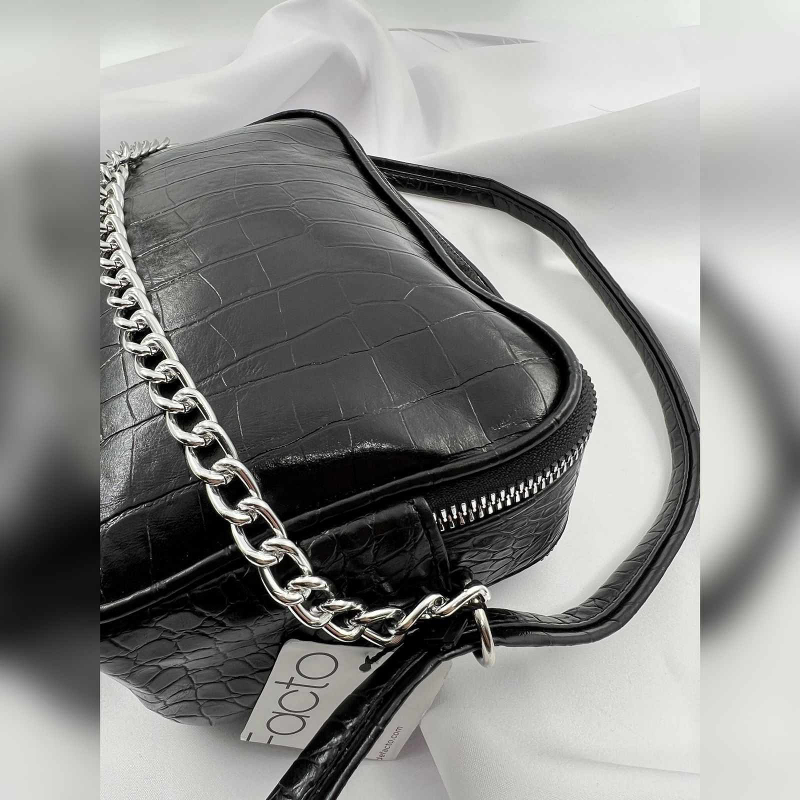 کیف دوشی زنانه دفکتو مدل ORIGINS -  - 9