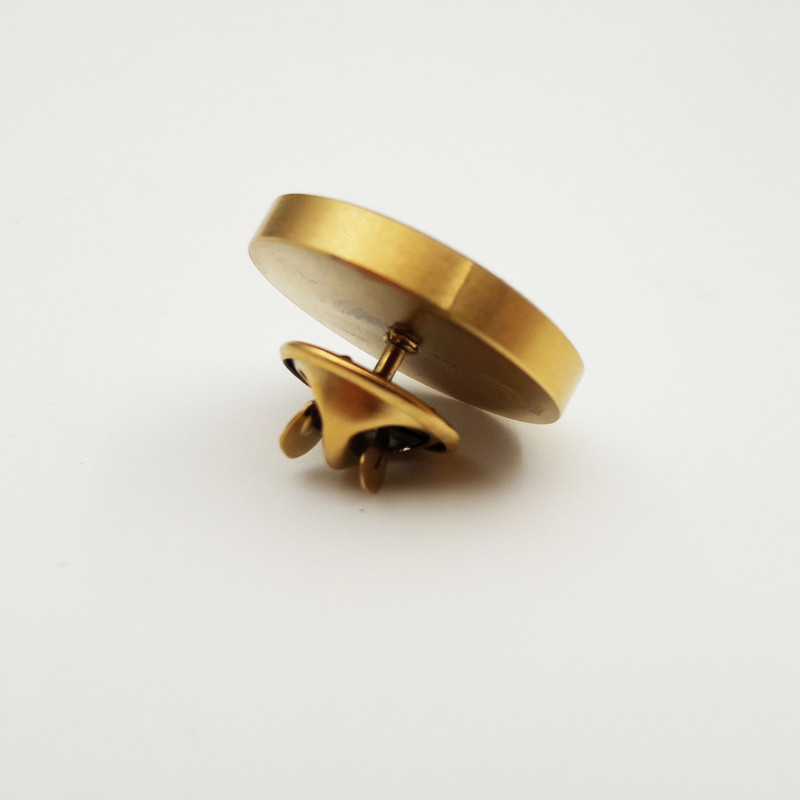 سنجاق سینه دانژه طرح ماه اردیبهشت ZBNG0400002