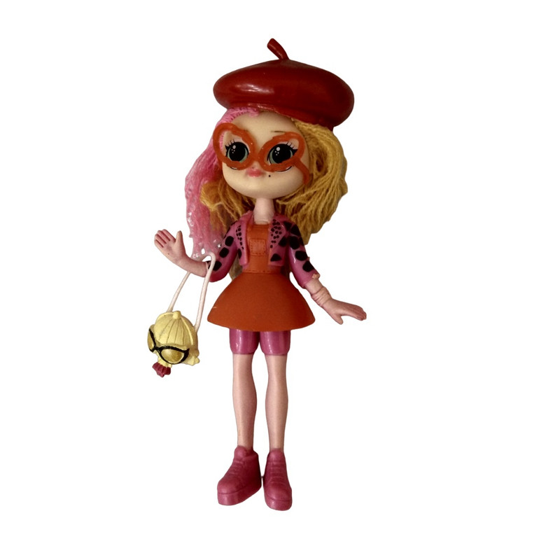 عروسک کیو ام سی کد 4D ارتفاع 16 سانتیمتر