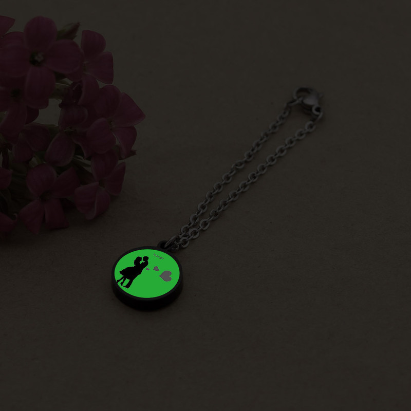 آویز ساعت زنانه ناکسیگو مدل شب تاب طرح عشق کد AW8806 آویز ساعت زنانه ناکسیگو مدل شب تاب طرح عشق کد AW8806