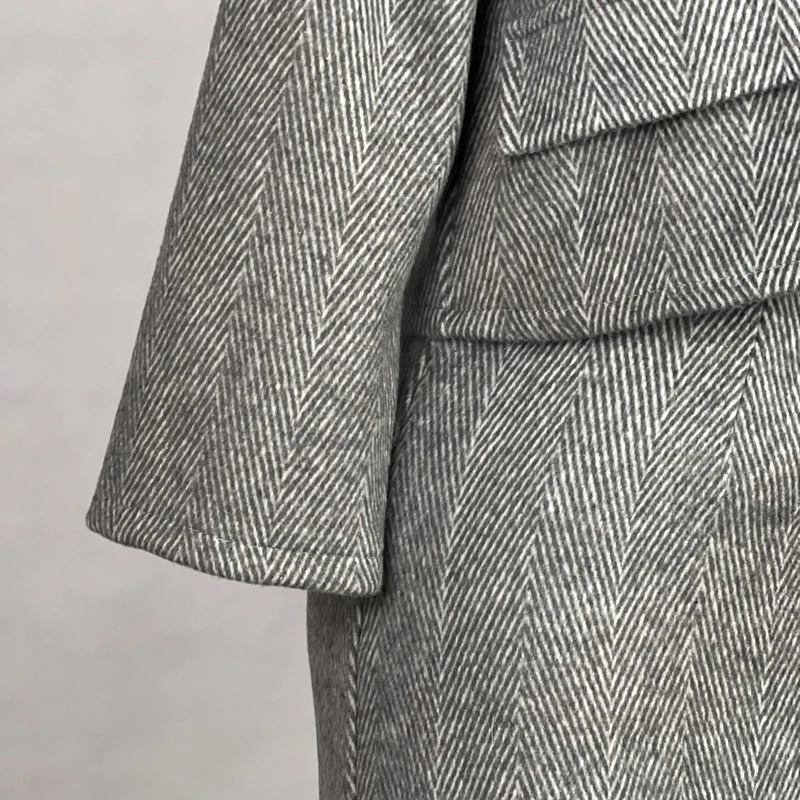 عکس شماره 19 : ست کت و دامن رسمی زنانه مدل پشمی کجراه کد ak1469