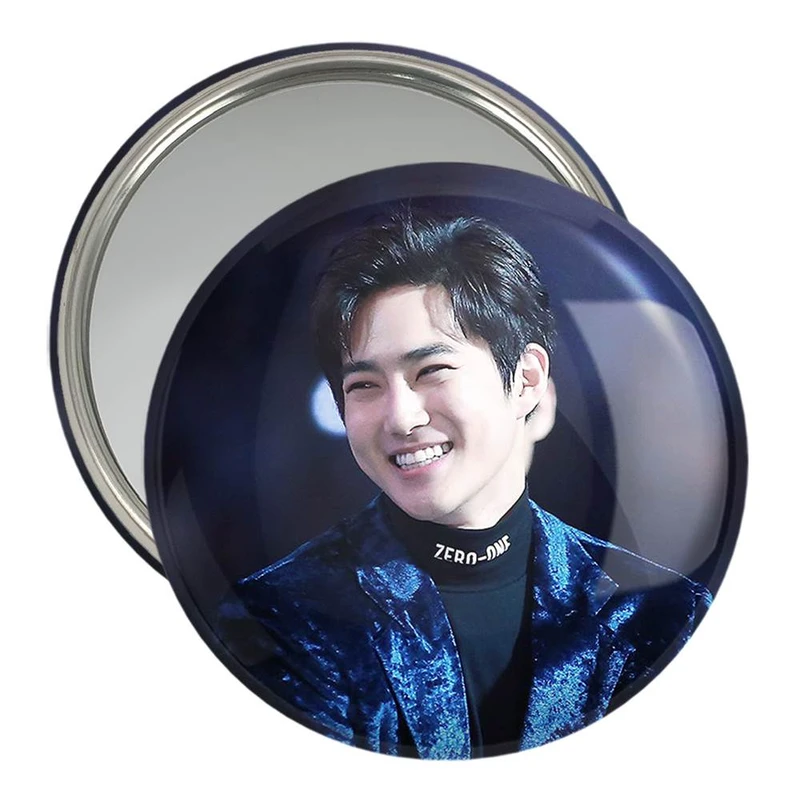 آینه جیبی خندالو مدل سوهو گروه اکسو EXO  کد 13502