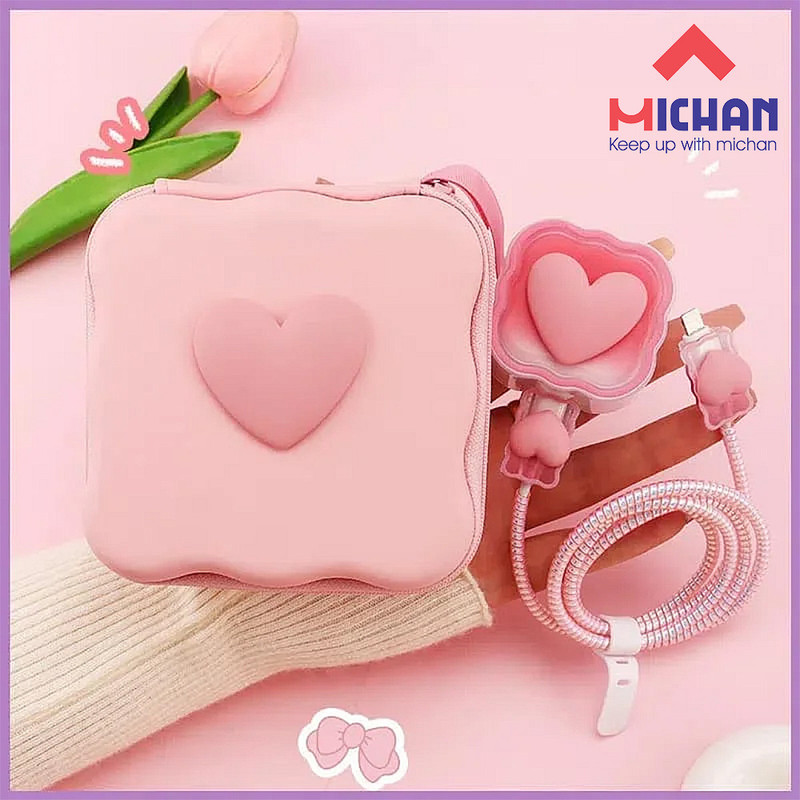محافظ شارژر میچان طرح fantacy2 به همراه کیف مناسب برای شارژر اپل 3 پین