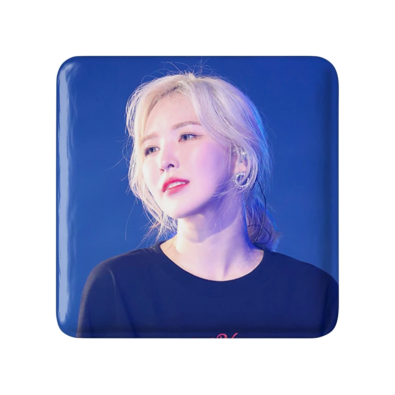 مگنت خندالو طرح وندی گروه رد ولوت Red Velvet  مدل مربعی کد 19674