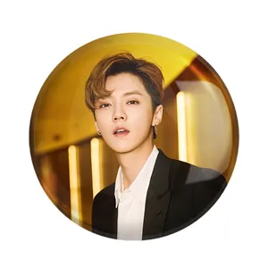 مگنت خندالو مدل لوهان گروه اکسو EXO کد 13535