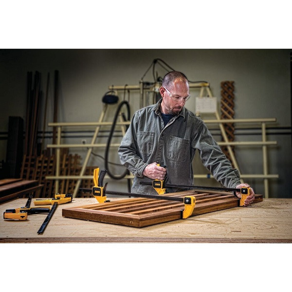 گیره پیچ دستی دیوالت مدل DWHT0-83193 گیره پیچ دستی دیوالت مدل DWHT0-83193