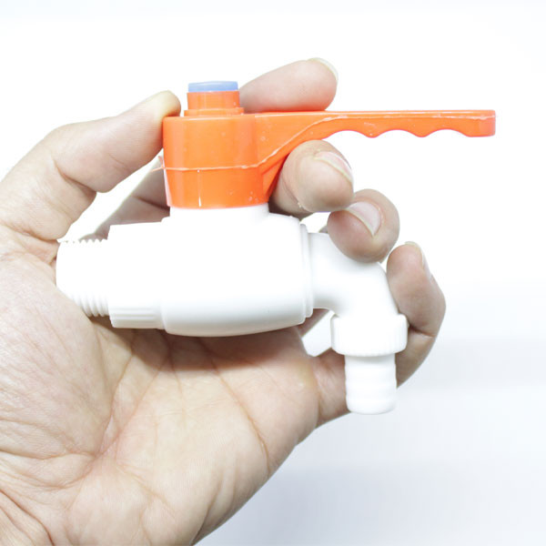 شیر حیاطی دینا مدل DN-NADIR