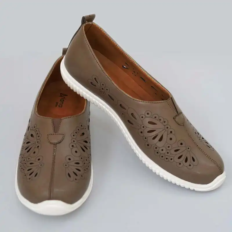 کفش طبی زنانه مدل ترنج