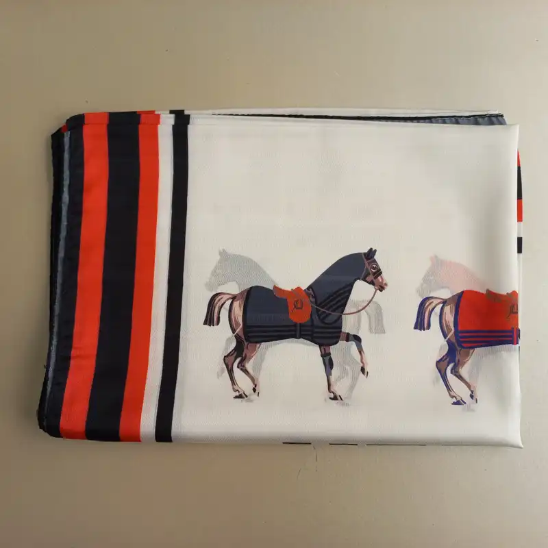 شال زنانه  مدل ابریشم مجلسی مهمانی حاشیه راه راه کد 1