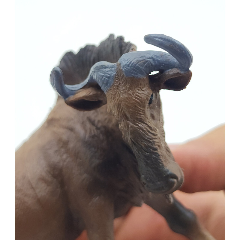 فیگور ناب سل مدل گاو میش شاخ دار