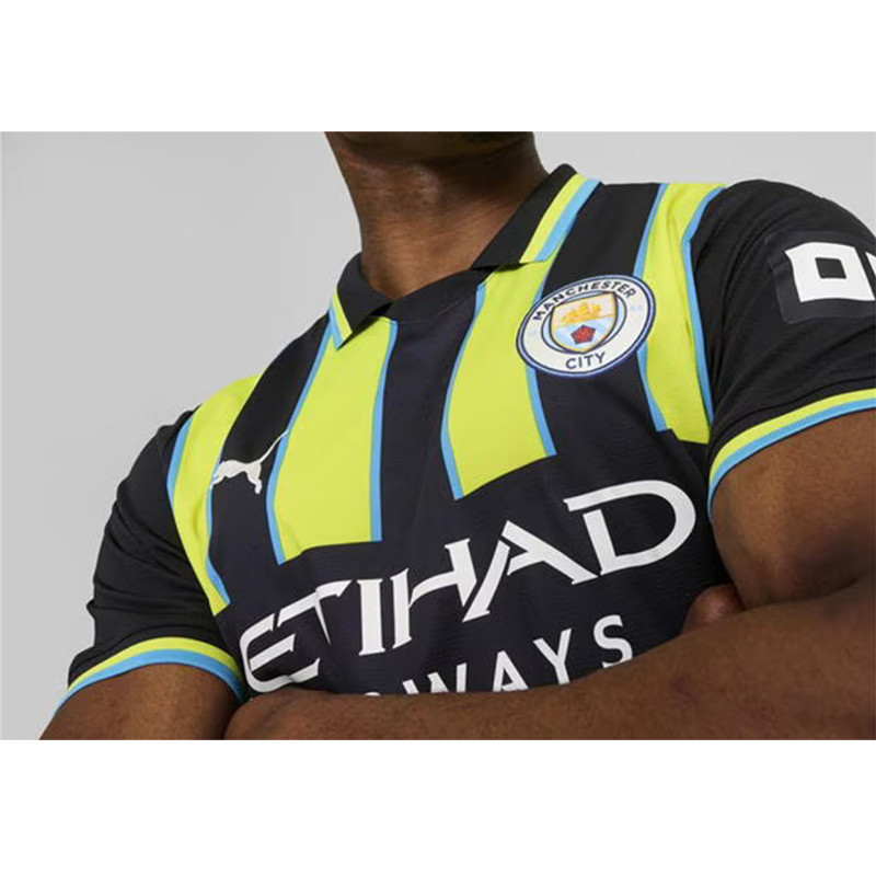 ست تی شرت و شلوارک ورزشی مردانه مدل منچستر سیتی Away 2025