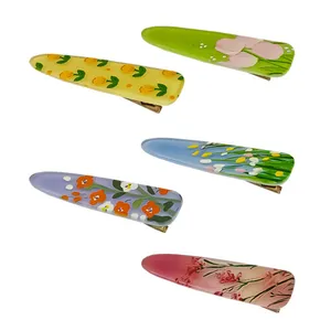 گیره مو زنانه مدل انبری فانتزی طرح گل آبرنگی کد 2106 بسته 5 عددی