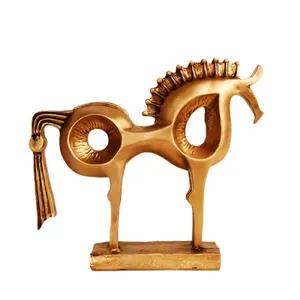 مجسمه دنیا دکوری سرمد مدل اسب لوکس 