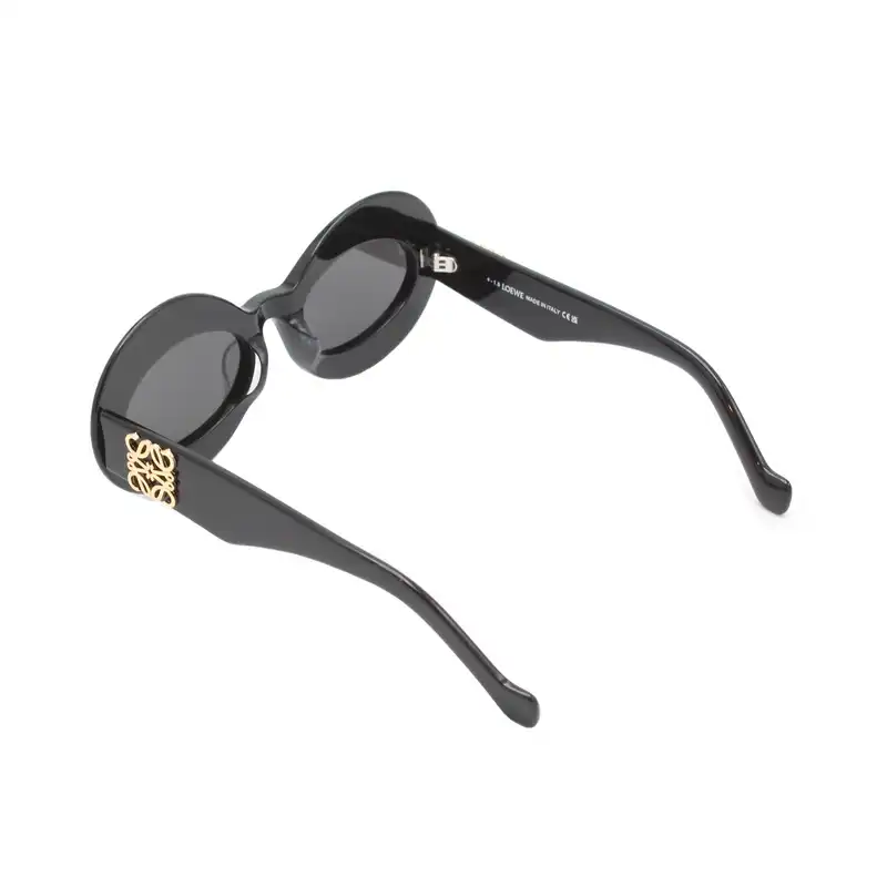 عینک آفتابی زنانه لووه مدل LW40091I