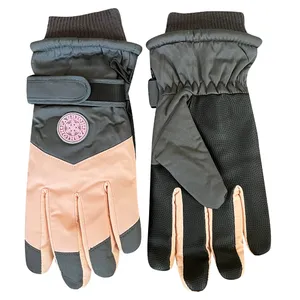 دستکش بچگانه مدل برف بازی کد 48