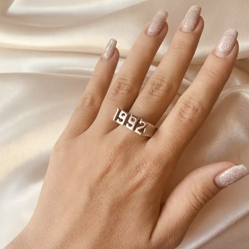 انگشتر مدل سال میلادی 1992