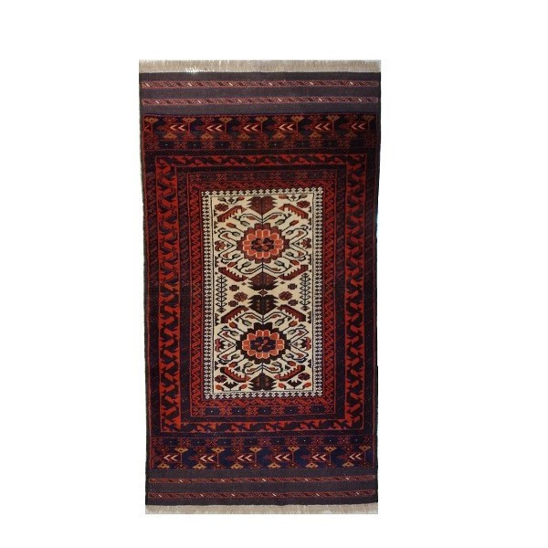 گلیم فرش دستباف یک متری مدل بلوچ گل غلط کد 10032 گلیم فرش دستباف یک متری مدل بلوچ گل غلط کد 10032