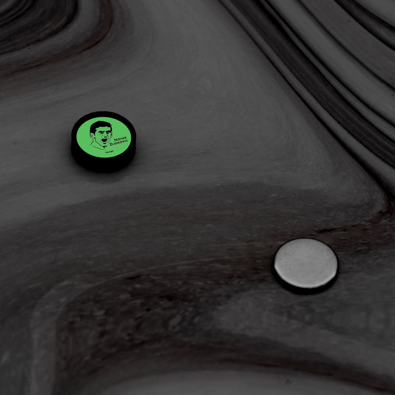 پیرسینگ گوش ناکسیگو مدل شب تاب طرح نواک جوکوویچ کد PM6625 پیرسینگ گوش ناکسیگو مدل شب تاب طرح نواک جوکوویچ کد PM6625