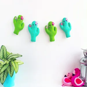 آویز تزیینی کودک هیاهو مدل Kind cacti