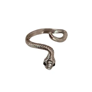 انگشتر زنانه مدل مار ماری