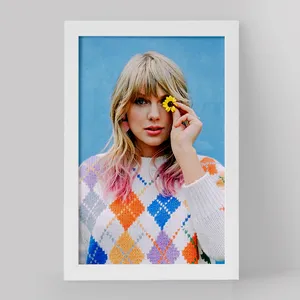 تابلو خندالو مدل تیلور سوئیفت Taylor Swift کد 19044