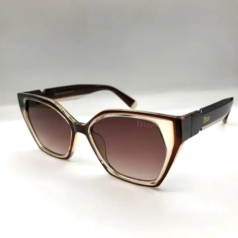 عینک آفتابی زنانه مدل dr2177