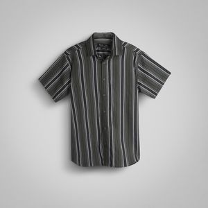 پیراهن آستین کوتاه یقه برگردان با تنخور معمولی (regular fit) مردانه باینت مدل 856