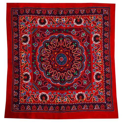 رومیزی پته دوزی گالری درنا کد 200005