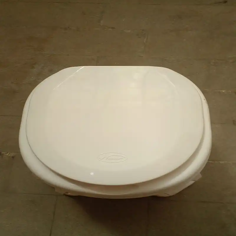 توالت فرنگی ناصر پلاستیک کد 47224